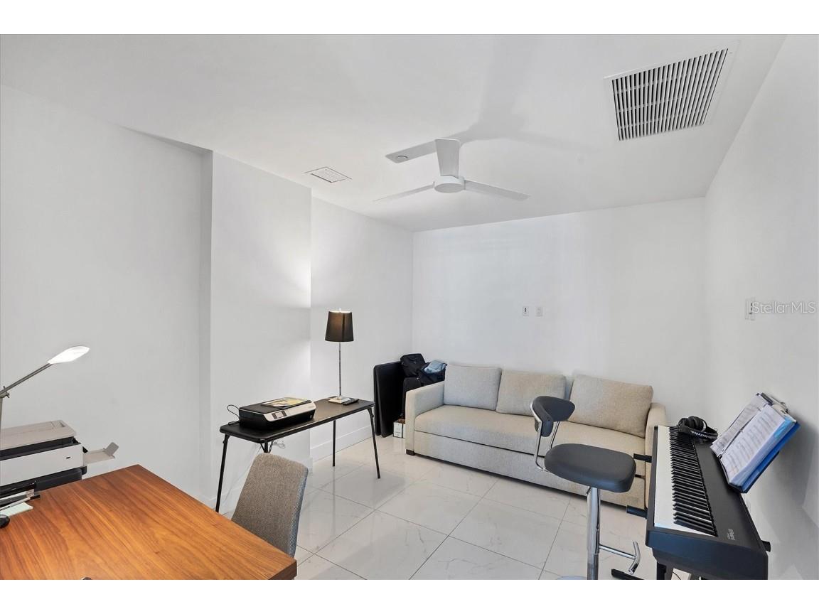 111 S Pineapple Avenue #816 Sarasota FL 34236 A4672019 image14