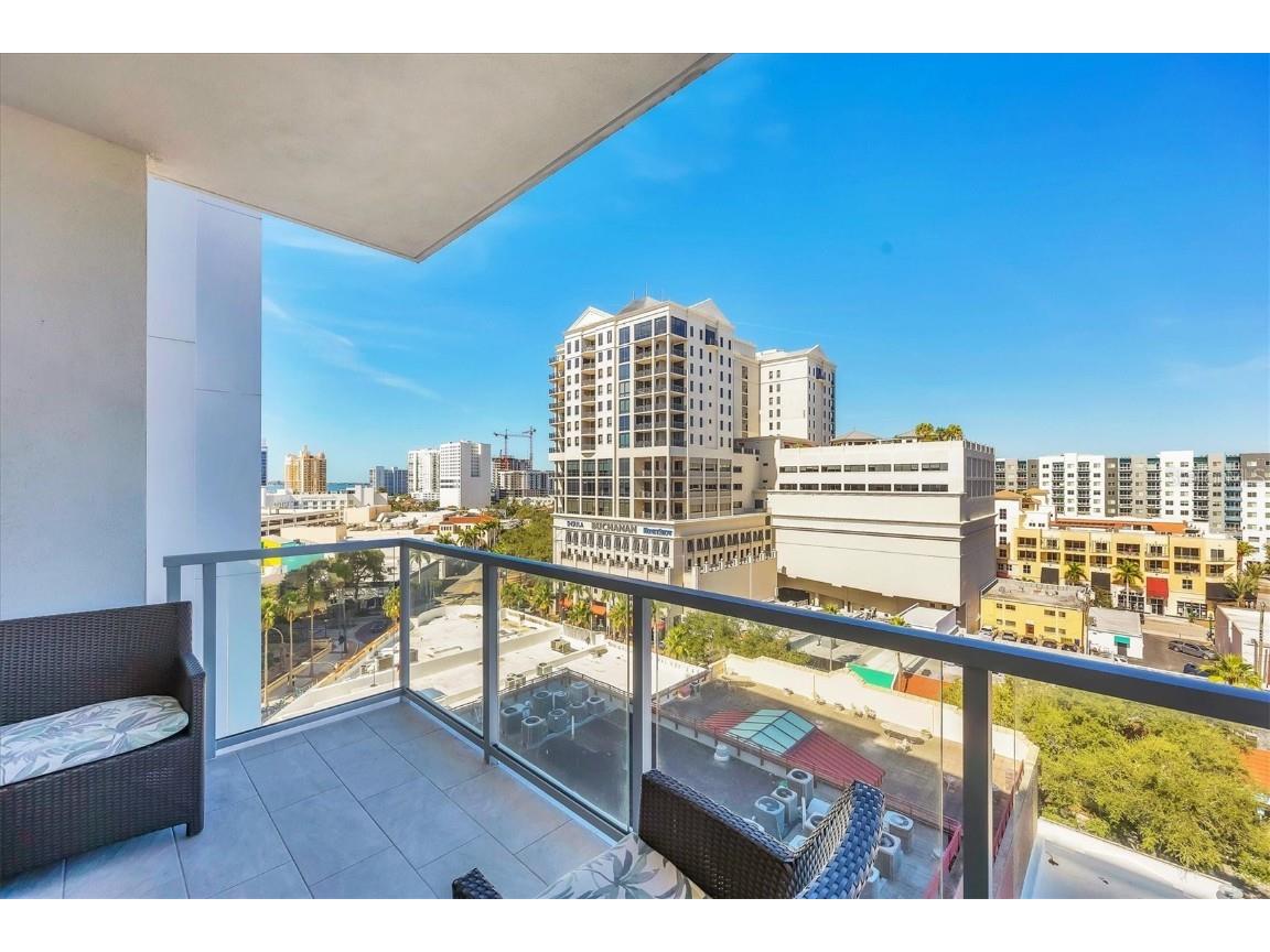 111 S Pineapple Avenue #816 Sarasota FL 34236 A4672019 image17