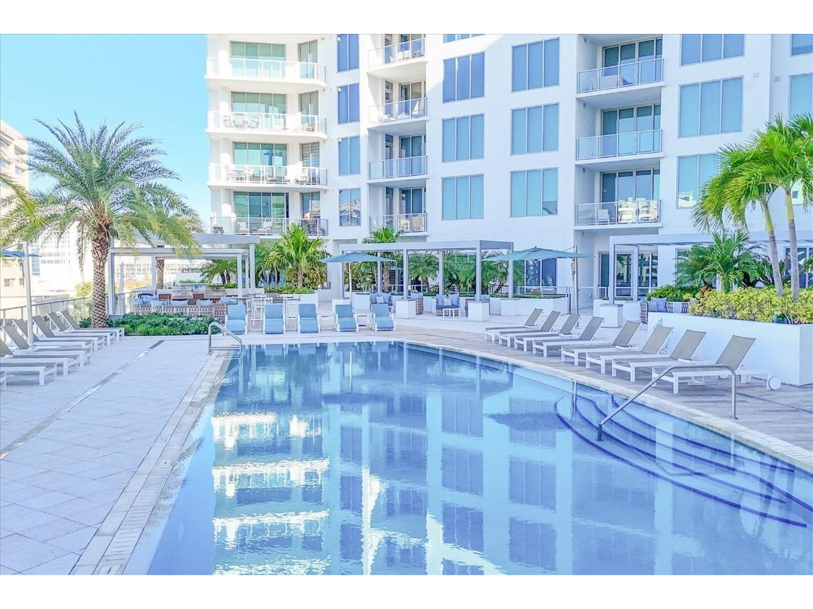 111 S Pineapple Avenue #816 Sarasota FL 34236 A4672019 image25