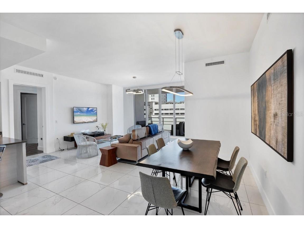 111 S Pineapple Avenue #816 Sarasota FL 34236 A4672019 image7