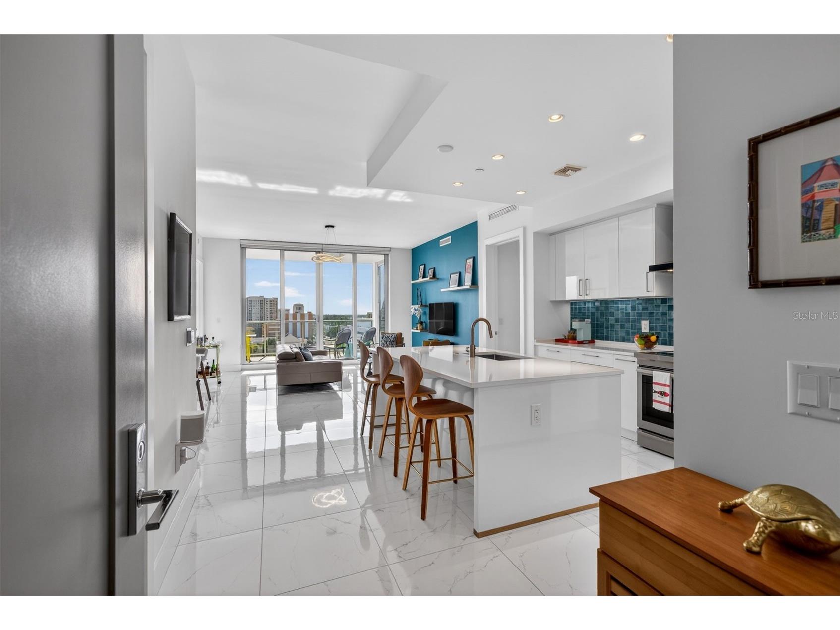 111 S Pineapple Avenue #904 Sarasota FL 34236 A4689993 image3