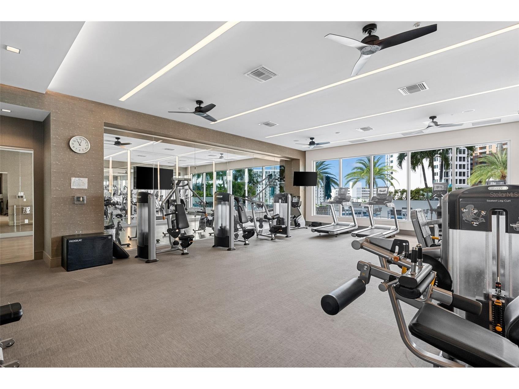 111 S Pineapple Avenue #904 Sarasota FL 34236 A4689993 image40