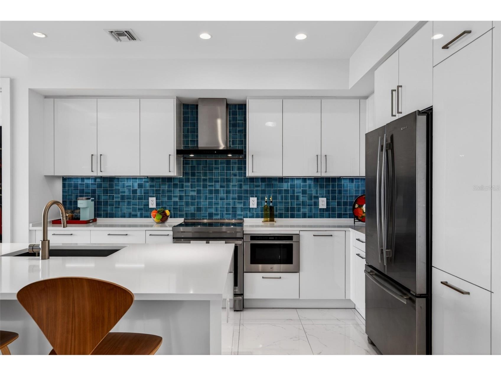 111 S Pineapple Avenue #904 Sarasota FL 34236 A4689993 image5