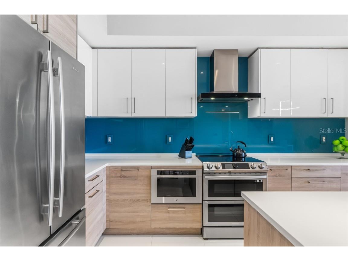 111 S Pineapple Avenue #905 Sarasota FL 34236 A4670762 image3