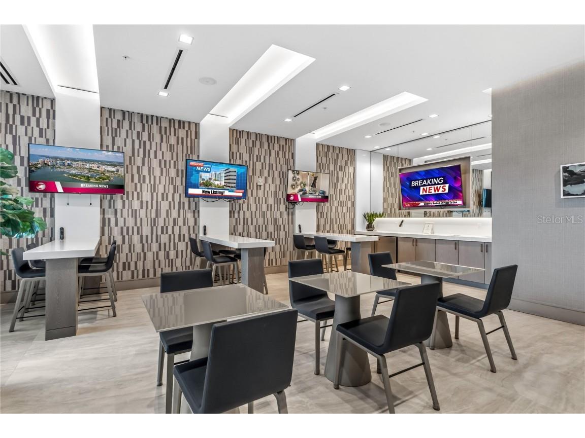 111 S Pineapple Avenue #905 Sarasota FL 34236 A4670762 image30