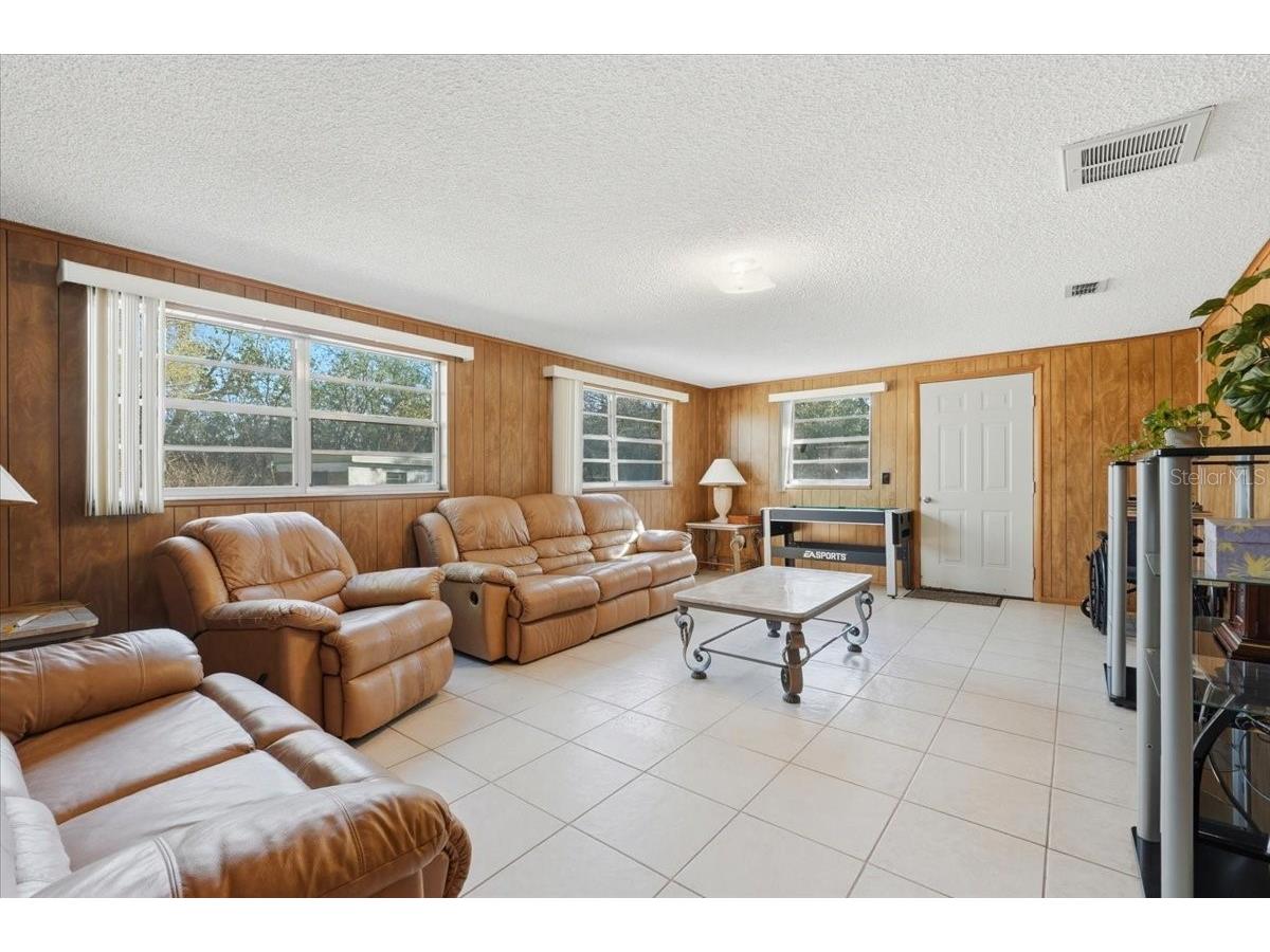 111 Sunset Drive E Winter Haven FL 33881 P4937961 image12