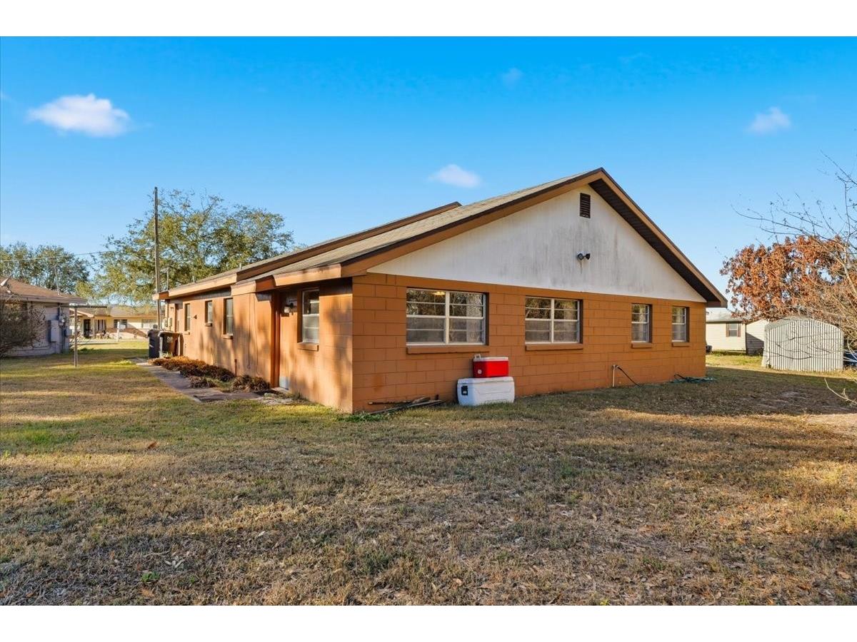 111 Sunset Drive E Winter Haven FL 33881 P4937961 image5