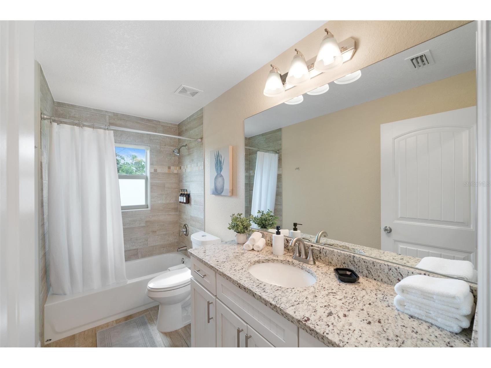 111 Sunset Road Rotonda West FL 33947 A4686328 image32