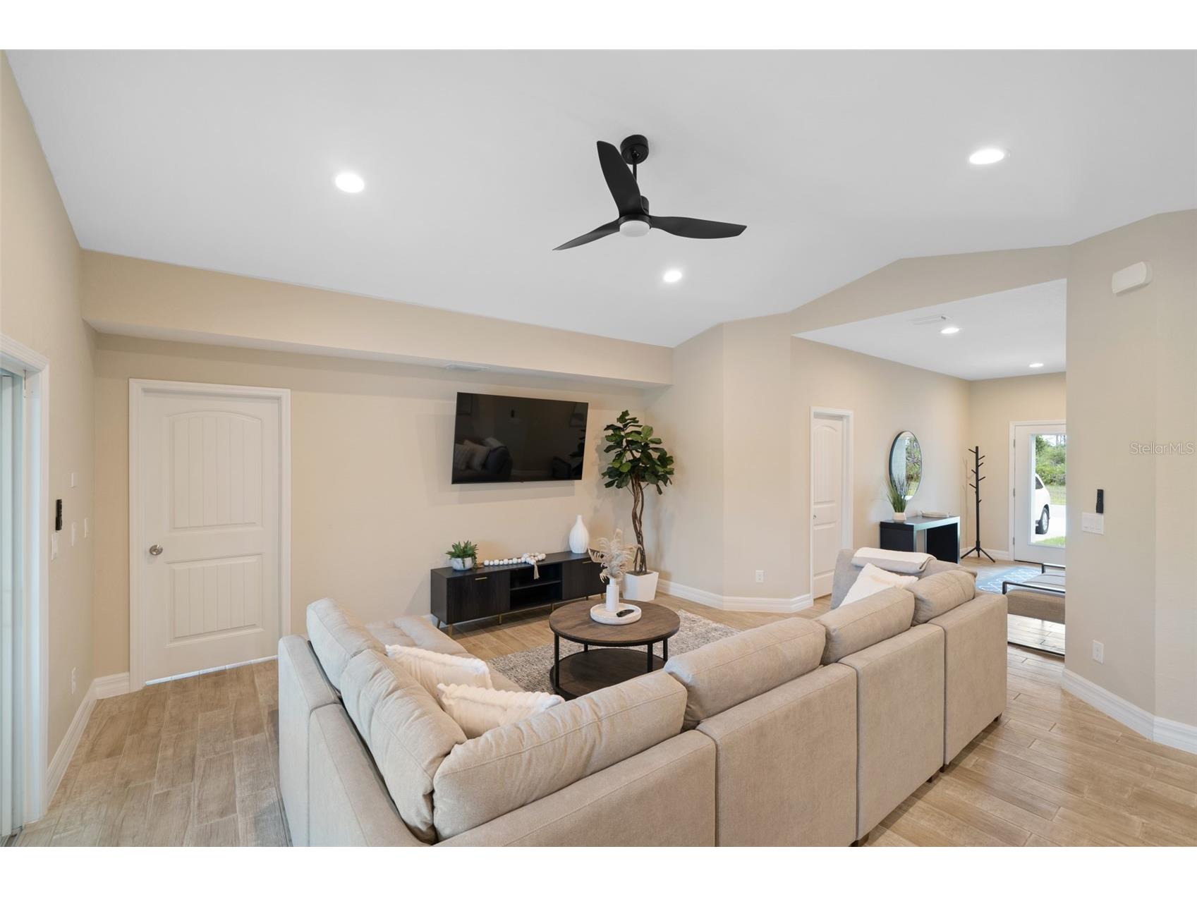 111 Sunset Road Rotonda West FL 33947 A4686328 image7