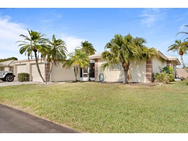 111 Villa Drive #111 Osprey FL 34229 A4563091 image1
