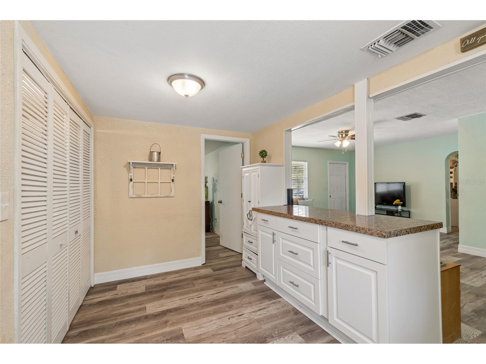 111 W Grapefruit Circle Clearwater FL 33759 TB8503545 image18