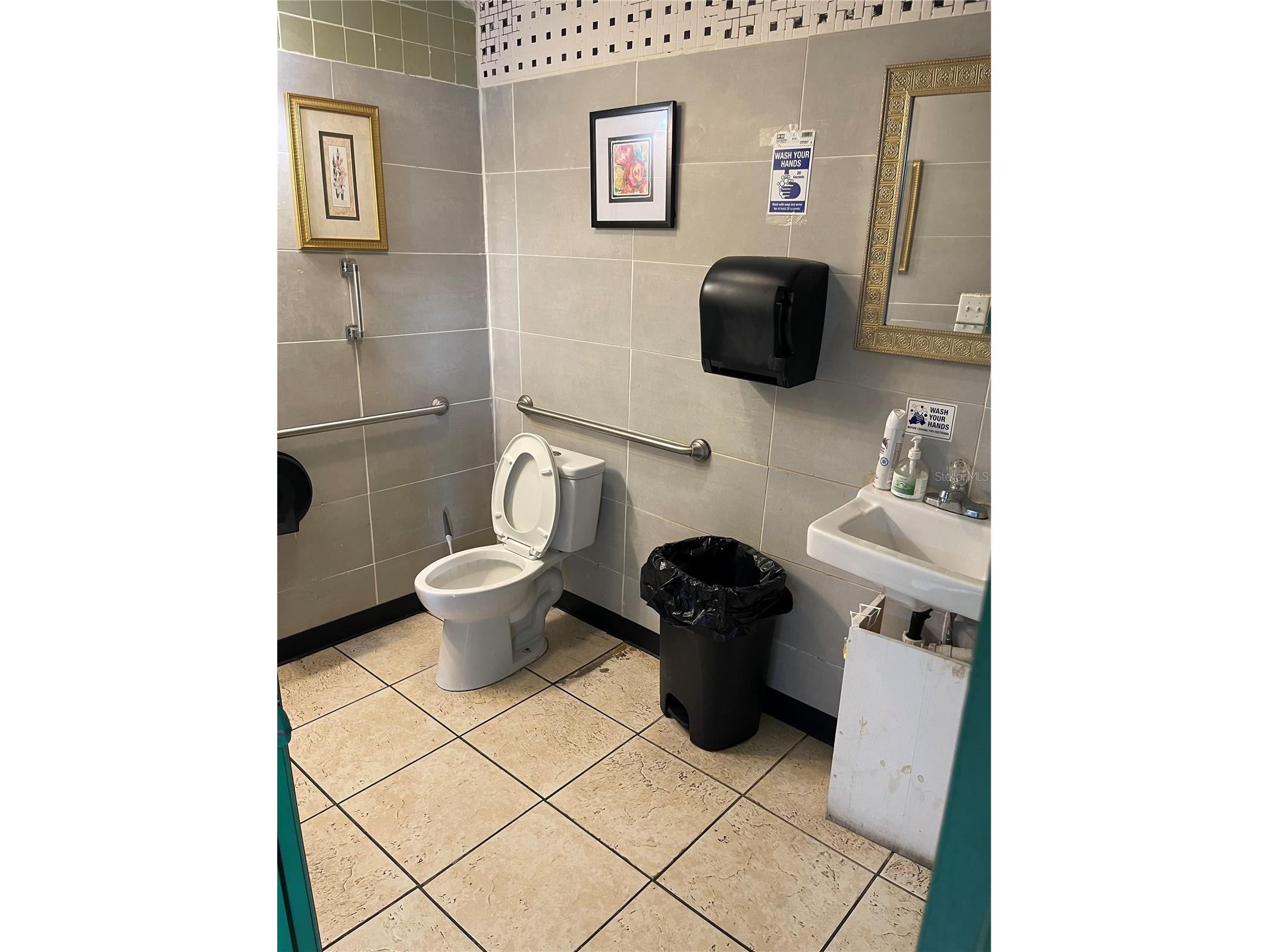 111 W Howard Street Live Oak FL 32060 GC537392 image18