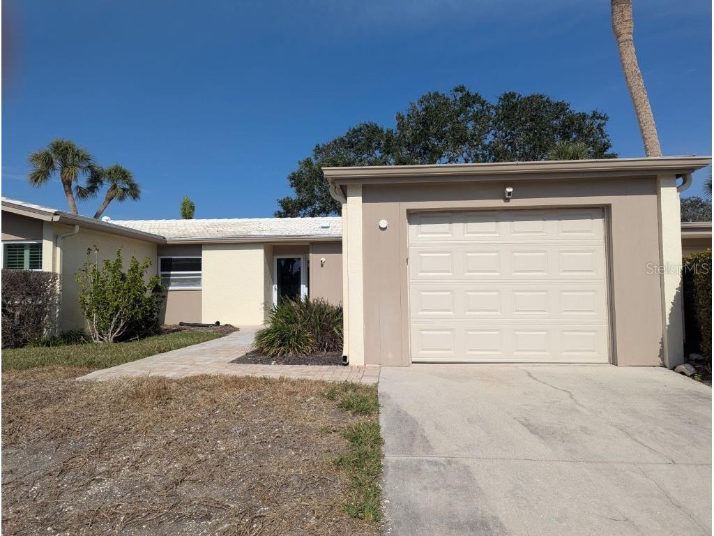 111 Whispering Sands Circle #V38 Sarasota FL 34242 A4634196 image1