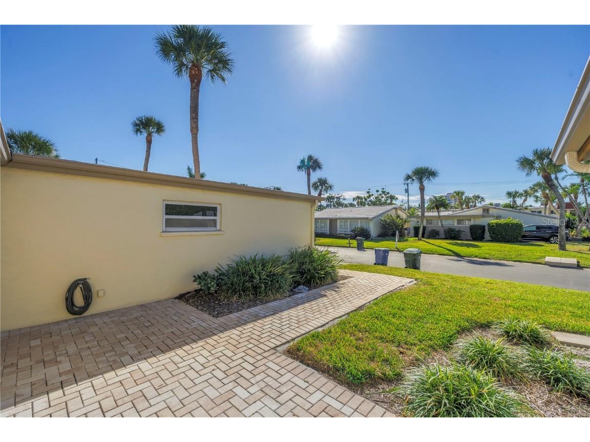111 Whispering Sands Circle #V38 Sarasota FL 34242 - GULF OF MEXICO A4670303 image6
