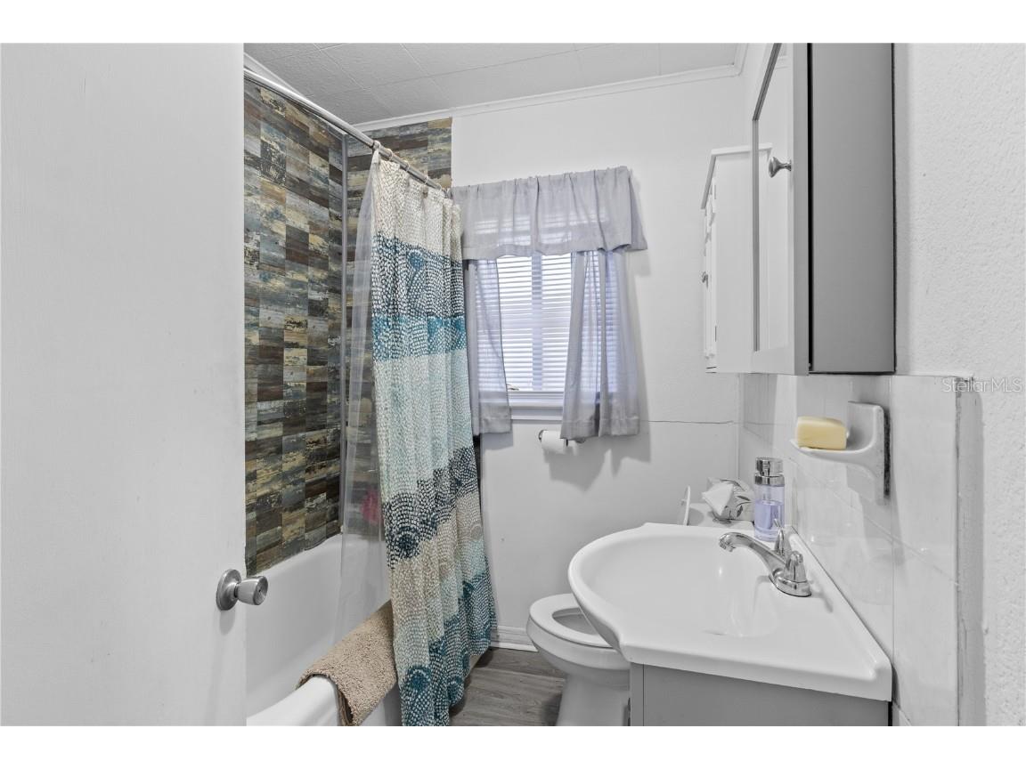 1110 27th Avenue W Bradenton FL 34205 A4652451 image7