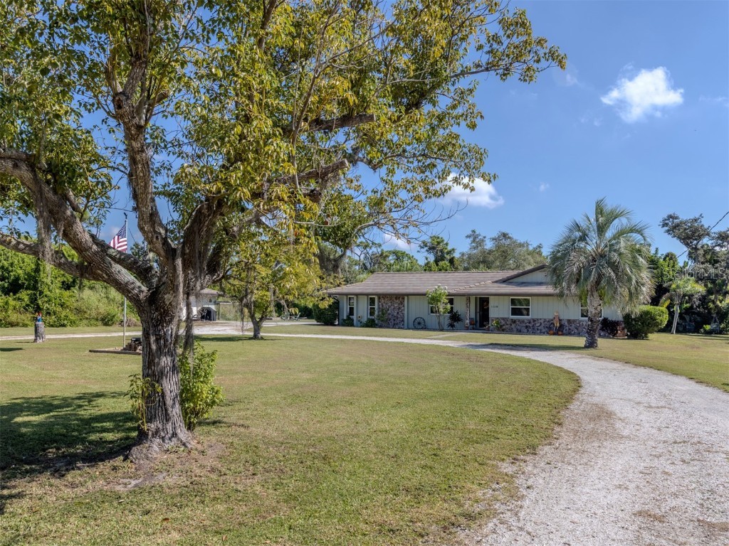 1110 Gladstone Boulevard Englewood FL 34223 N6141072 image1
