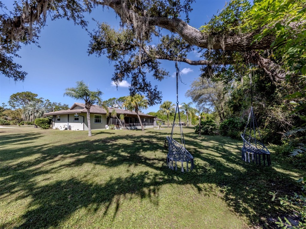 1110 Gladstone Boulevard Englewood FL 34223 N6141072 image17
