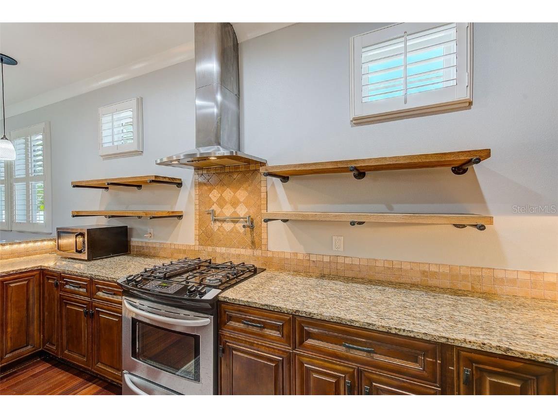 1110 Highland Street S Saint Petersburg FL 33701 TB8437243 image15