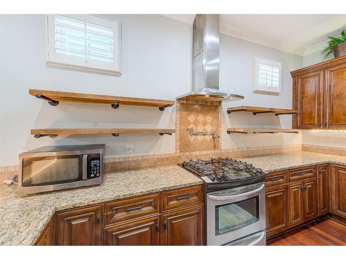 1110 Highland Street S Saint Petersburg FL 33701 TB8437243 image17