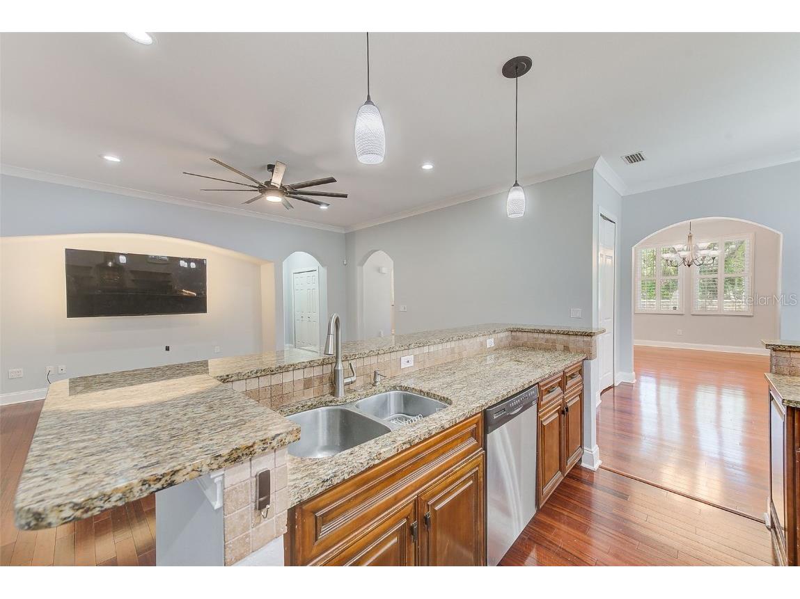 1110 Highland Street S Saint Petersburg FL 33701 TB8437243 image18