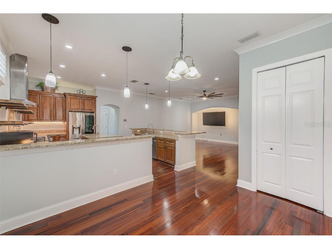 1110 Highland Street S Saint Petersburg FL 33701 TB8437243 image8