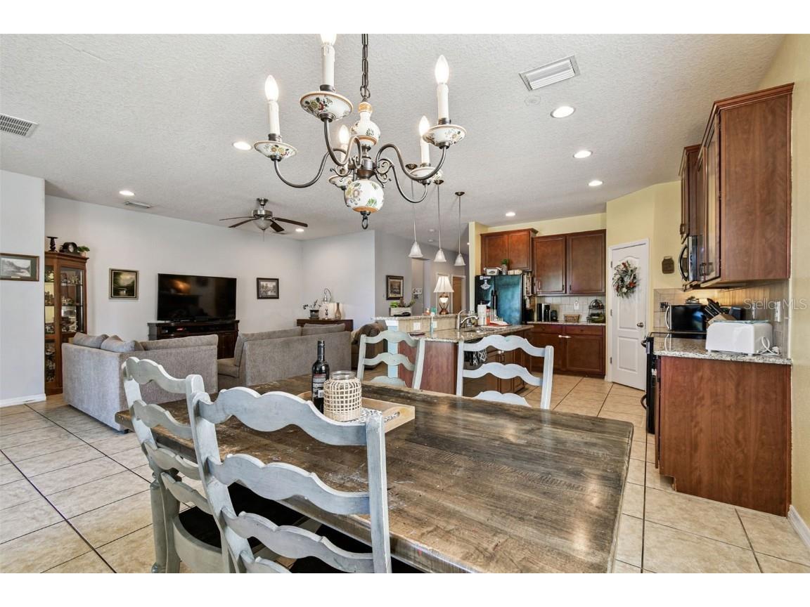 1110 Lauren Manor Loop Ruskin FL 33570 TB8443754 image17