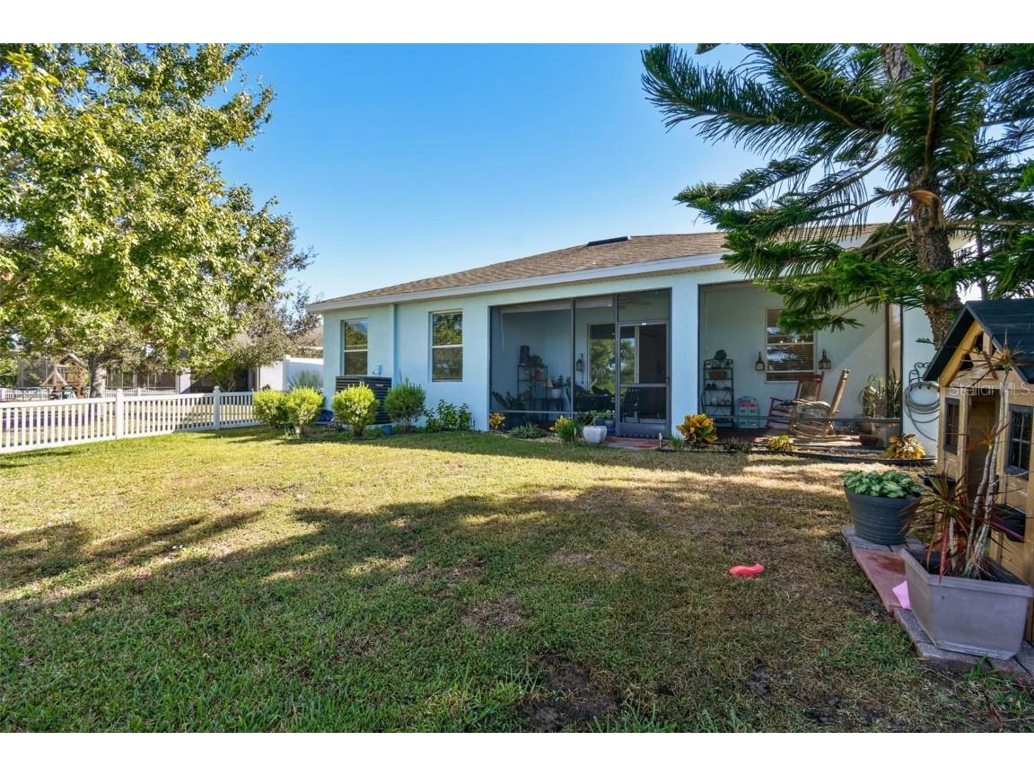 1110 Lauren Manor Loop Ruskin FL 33570 TB8443754 image36