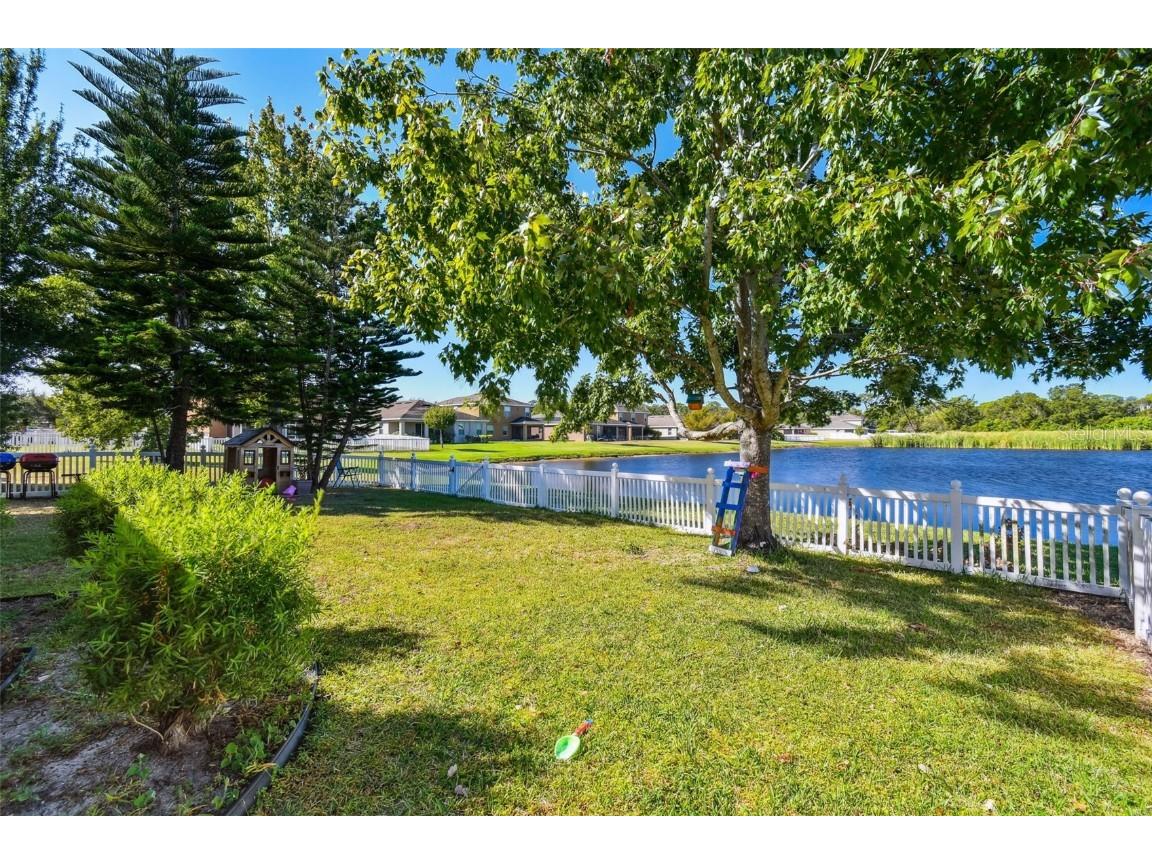 1110 Lauren Manor Loop Ruskin FL 33570 TB8443754 image38