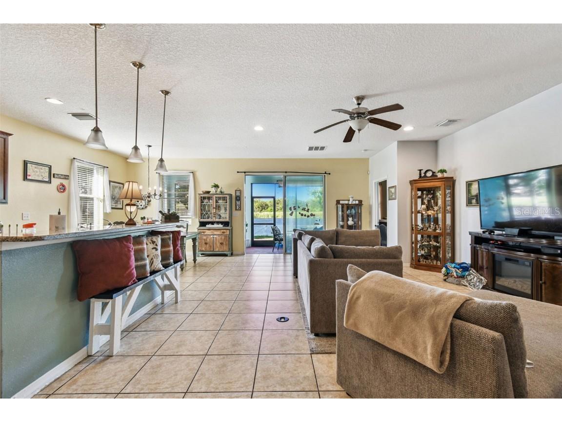 1110 Lauren Manor Loop Ruskin FL 33570 TB8443754 image9