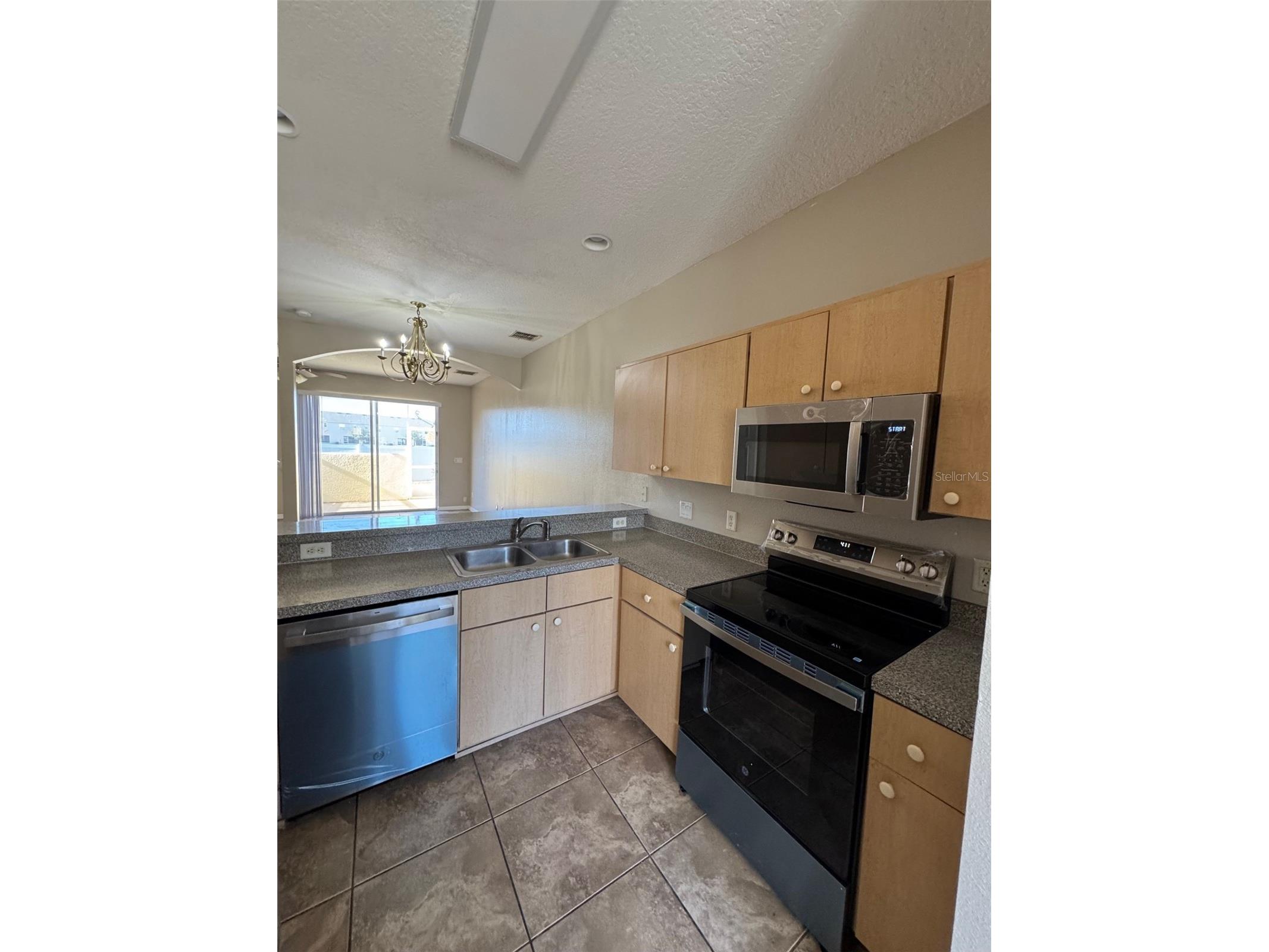 1110 S Beach Circle Kissimmee FL 34746 O6371528 image6