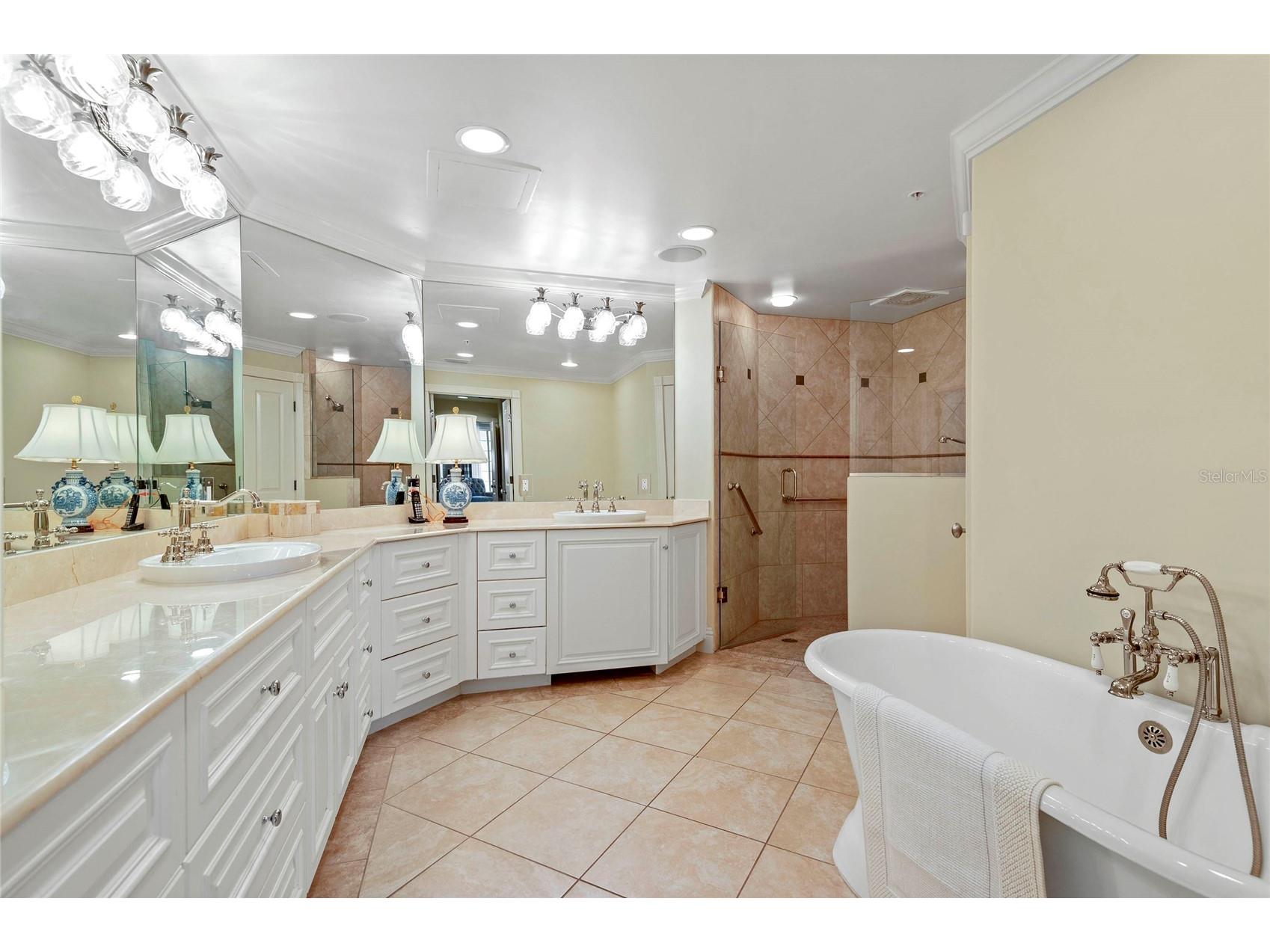 1110 SW Ivanhoe Boulevard #27 Orlando FL 32804 - Lake Ivanhoe O6387833 image9