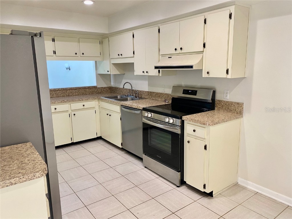 1110 Woodbine Street Fern Park FL 32730 - Lake of The Woods O6360864 image7