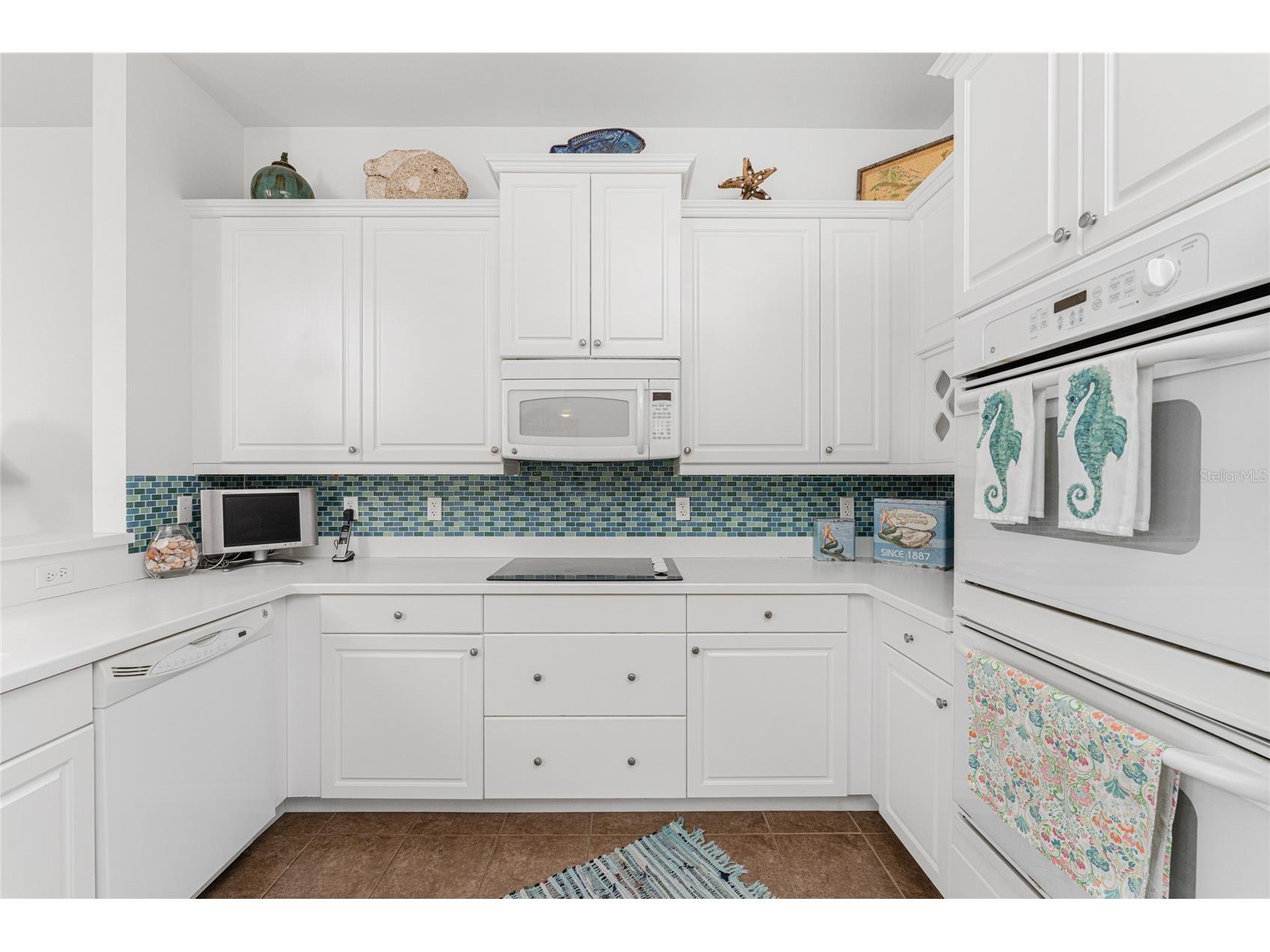 11100 Hacienda Del Mar Boulevard #G202 Placida FL 33946 - ICW D6138224 image11