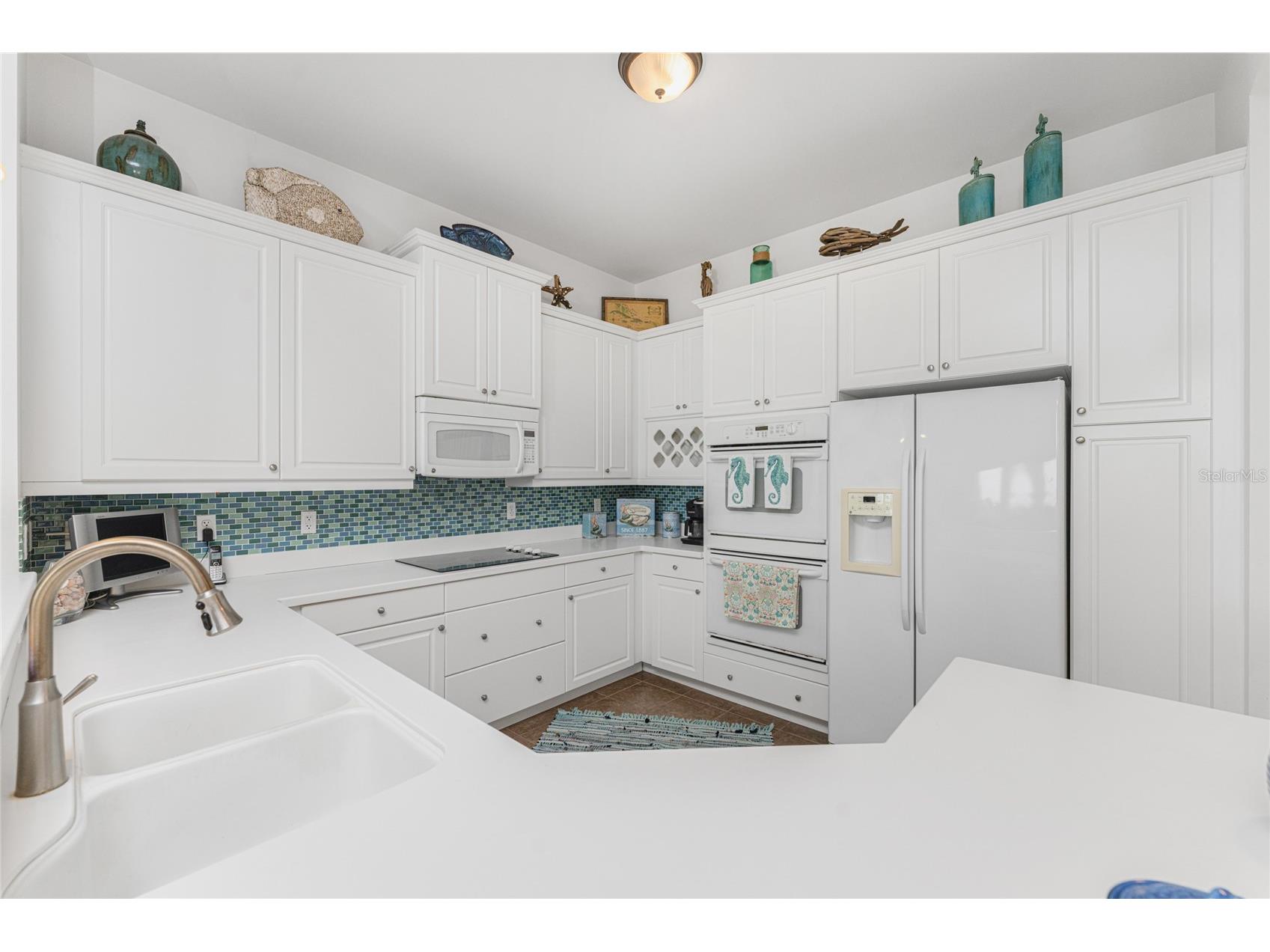 11100 Hacienda Del Mar Boulevard #G202 - RENTAL Placida FL 33946 - ICW D6147093 image13
