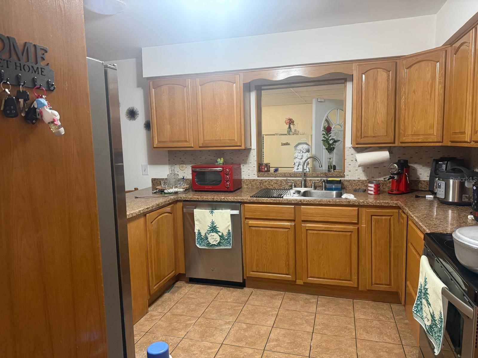 11102 28th Street Tampa FL 33612 TB8464852 image7