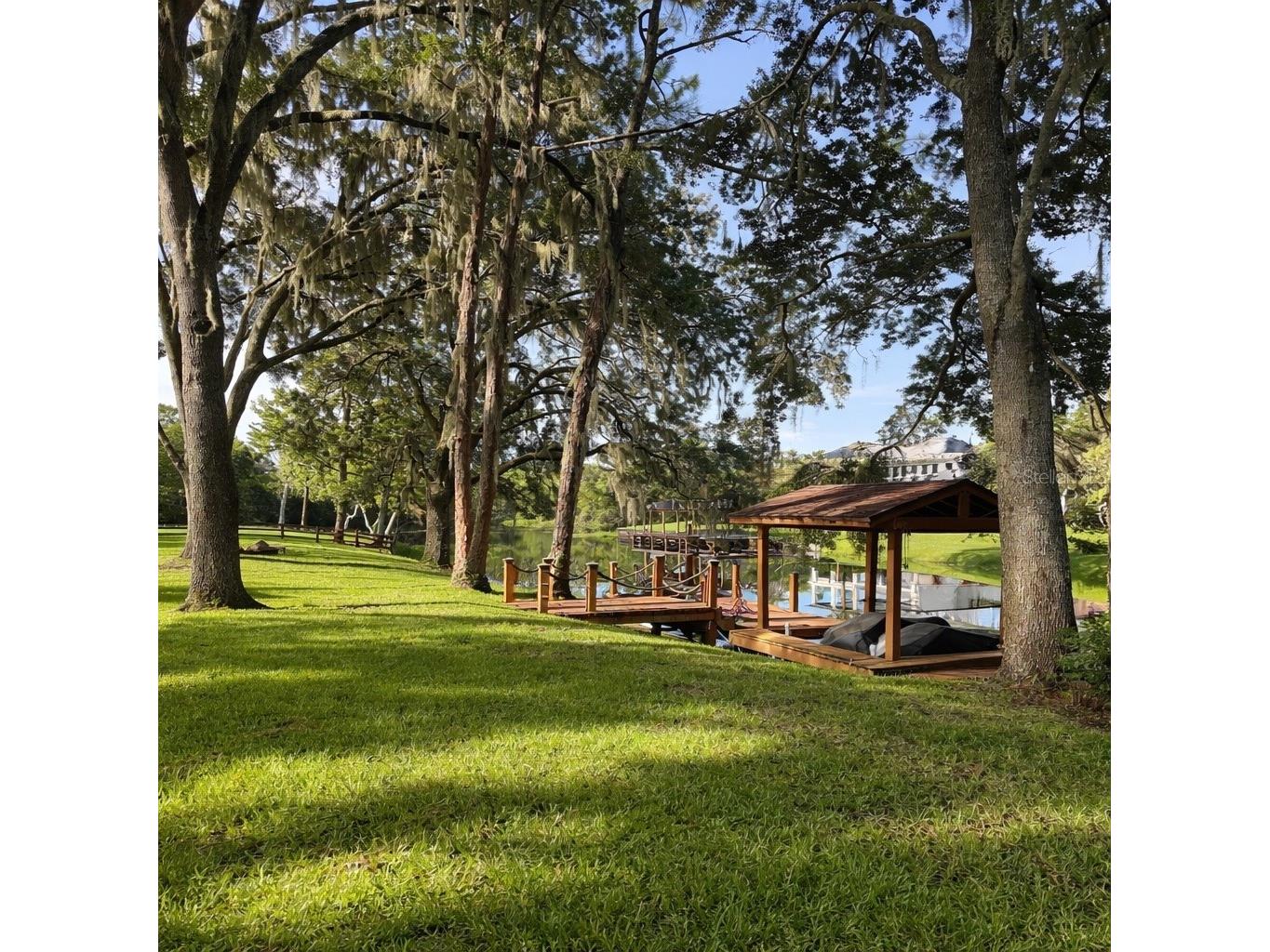 11102 Shady Oak Street Orlando FL 32832 - LAKE HART & LAKE MARY JANE R4911196 image3