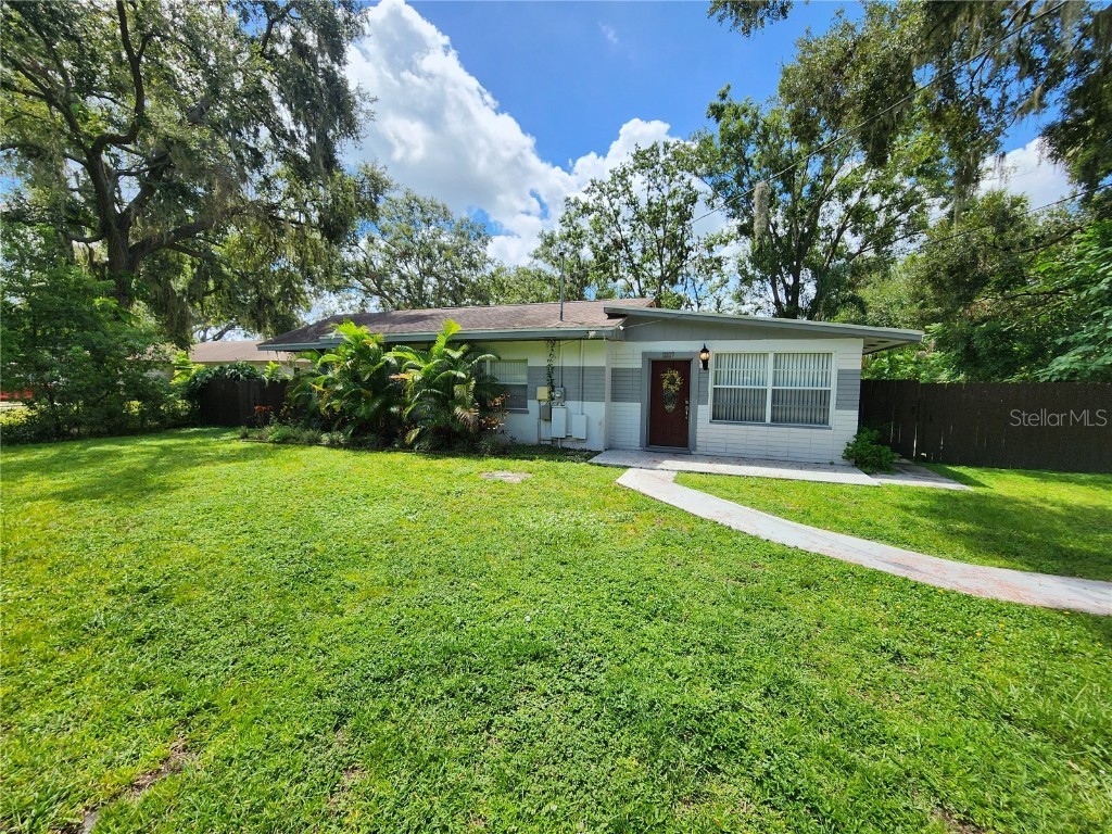 11107 Riverview Drive Riverview FL 33578 TB8392049 image1