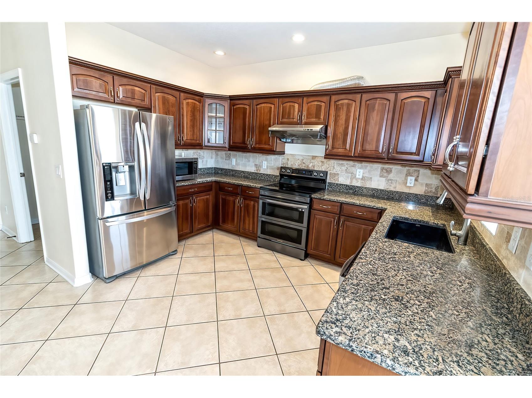 11108 Belle Haven Drive New Port Richey FL 34654 W7882482 image25