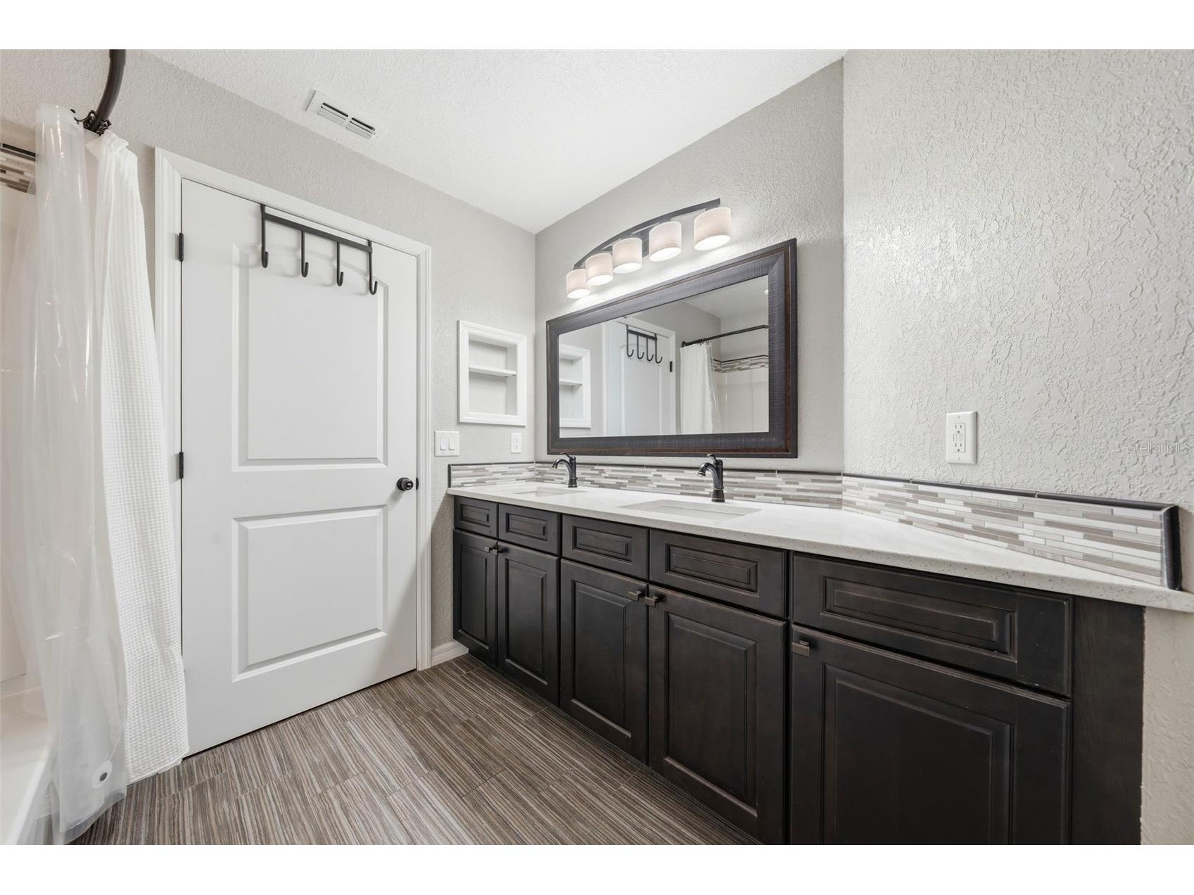 11109 Golden Eagle Avenue Weeki Wachee FL 34613 W7886905 image31