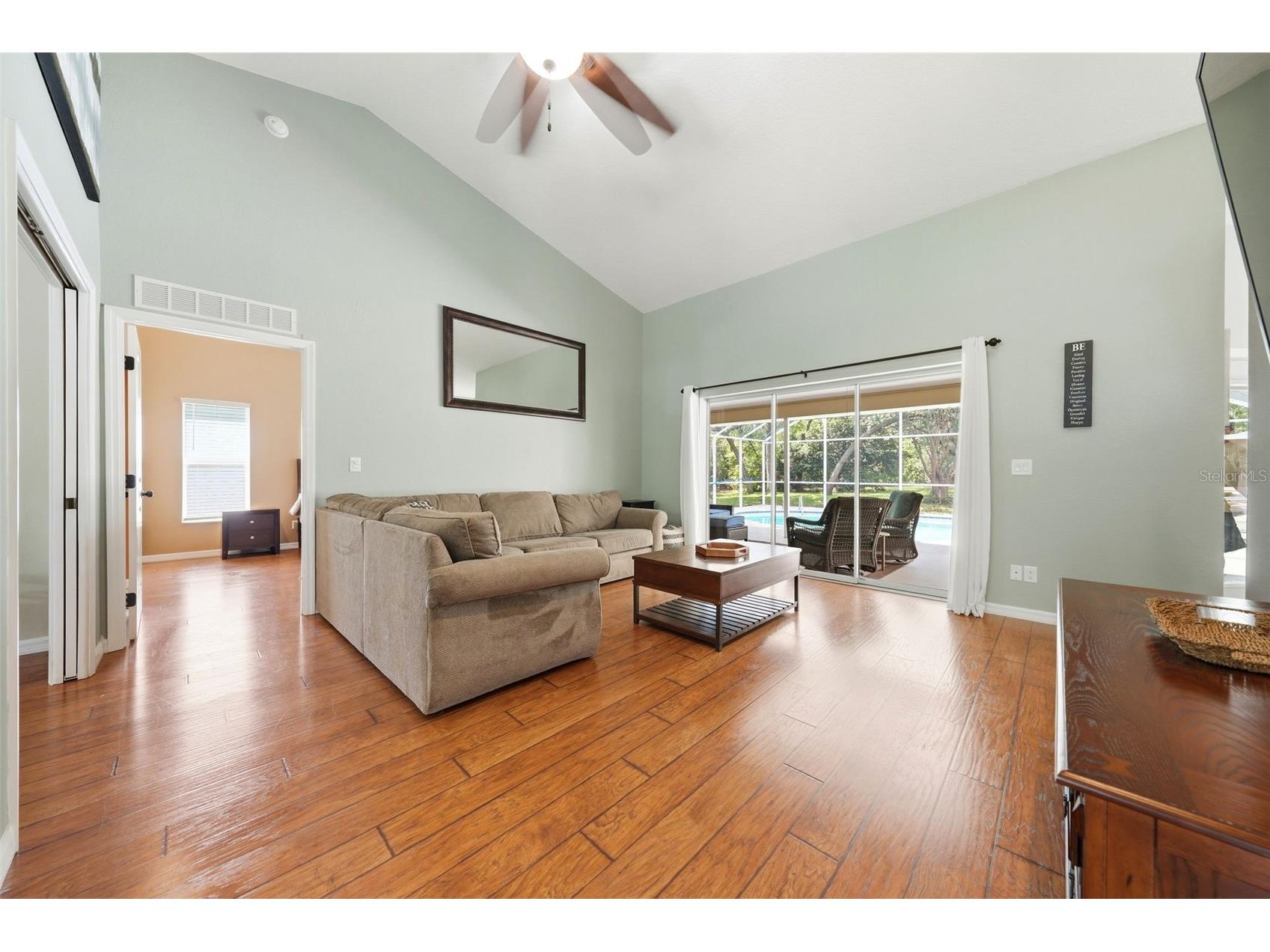 11109 Golden Eagle Avenue Weeki Wachee FL 34613 W7886905 image6