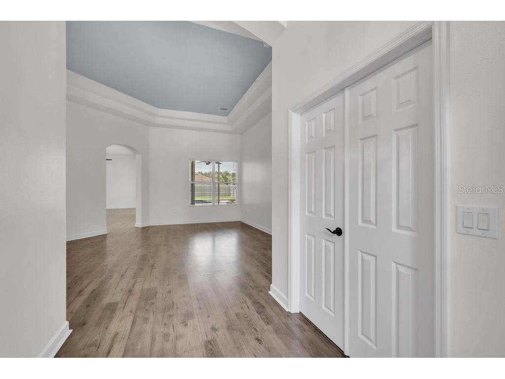 11109 Wembley Landing Drive Lithia FL 33547 TB8527159 image4