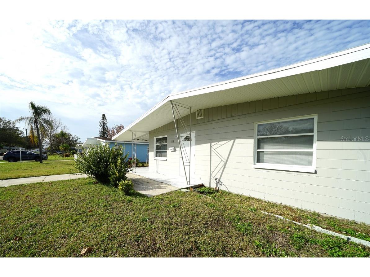 1111 61st Avenue N Saint Petersburg FL 33703 U8183952 image1