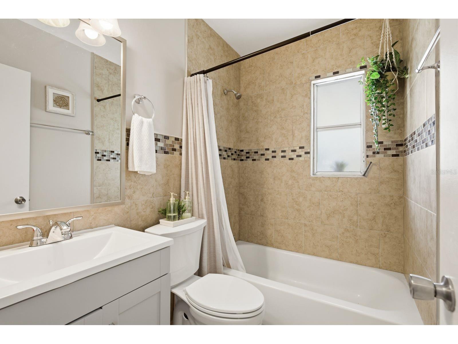 1111 61st Avenue N Saint Petersburg FL 33703 TB8517438 image18