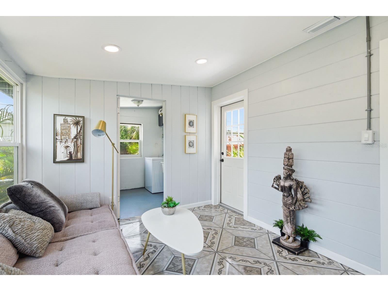 1111 61st Avenue N Saint Petersburg FL 33703 TB8517438 image23