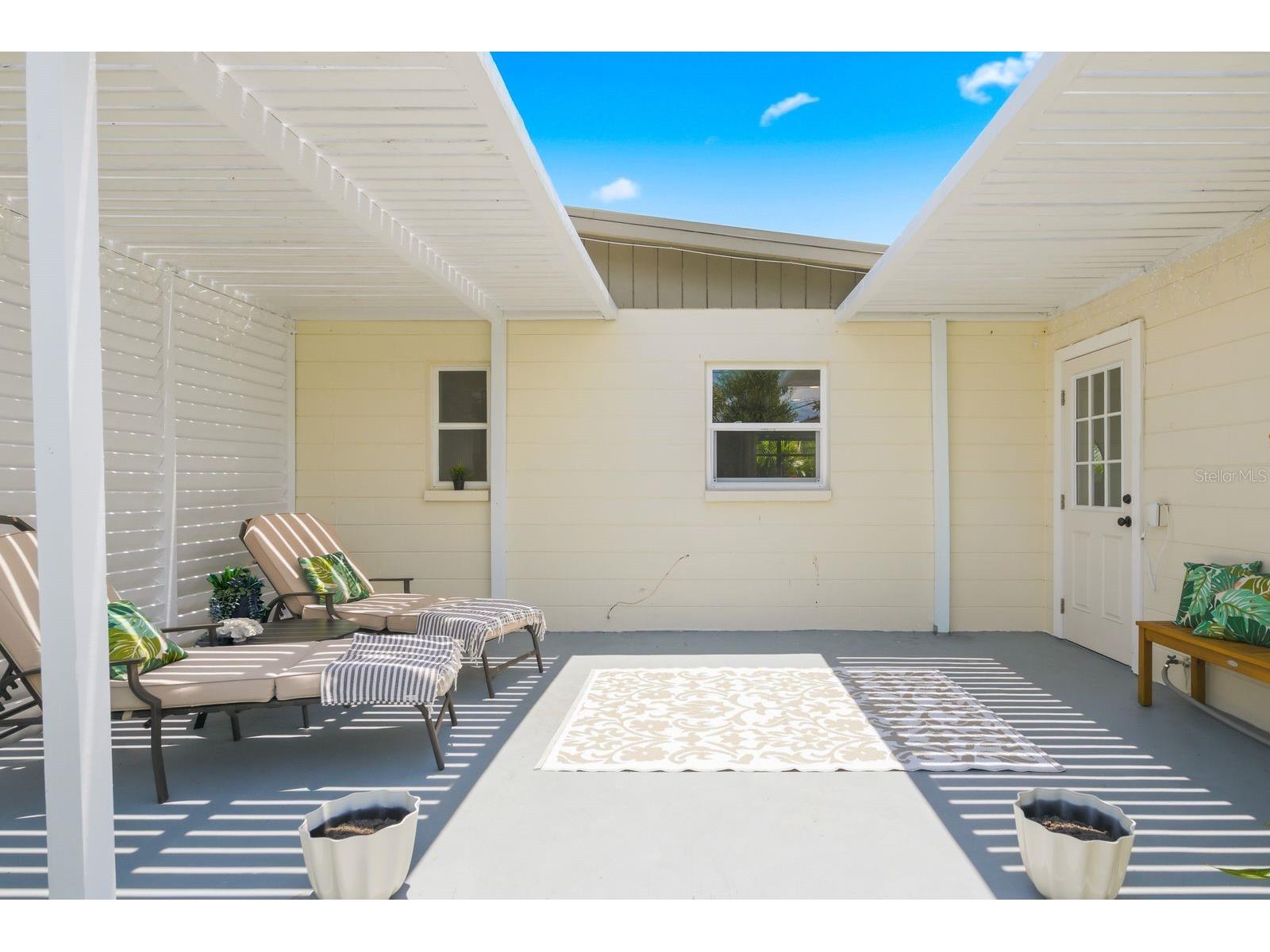 1111 61st Avenue N Saint Petersburg FL 33703 TB8517438 image27