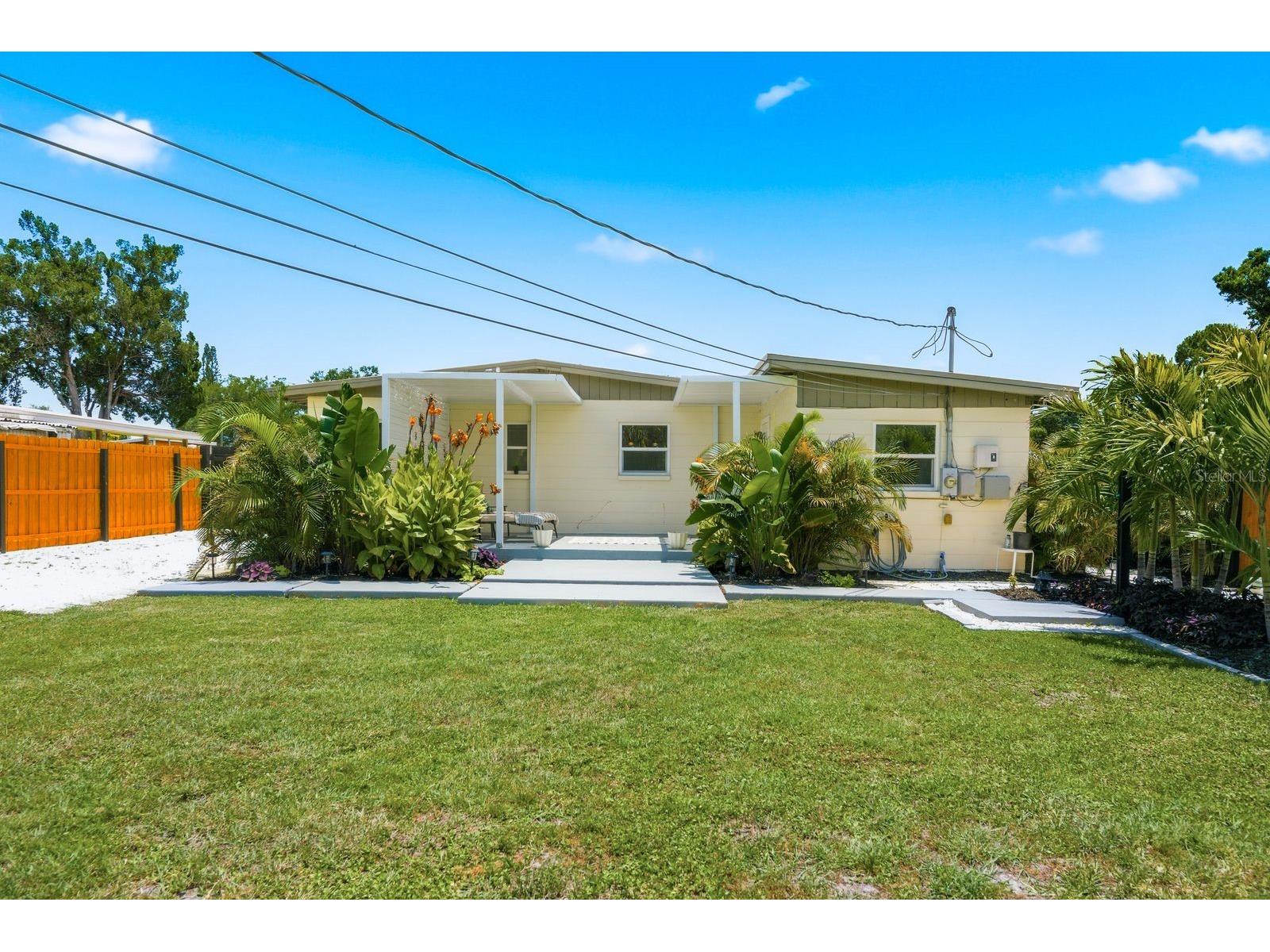 1111 61st Avenue N Saint Petersburg FL 33703 TB8517438 image32