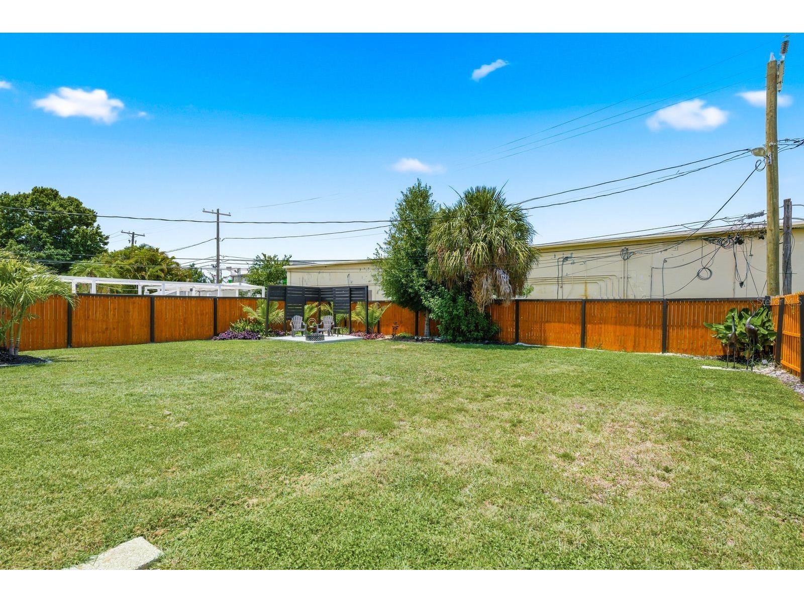 1111 61st Avenue N Saint Petersburg FL 33703 TB8517438 image34
