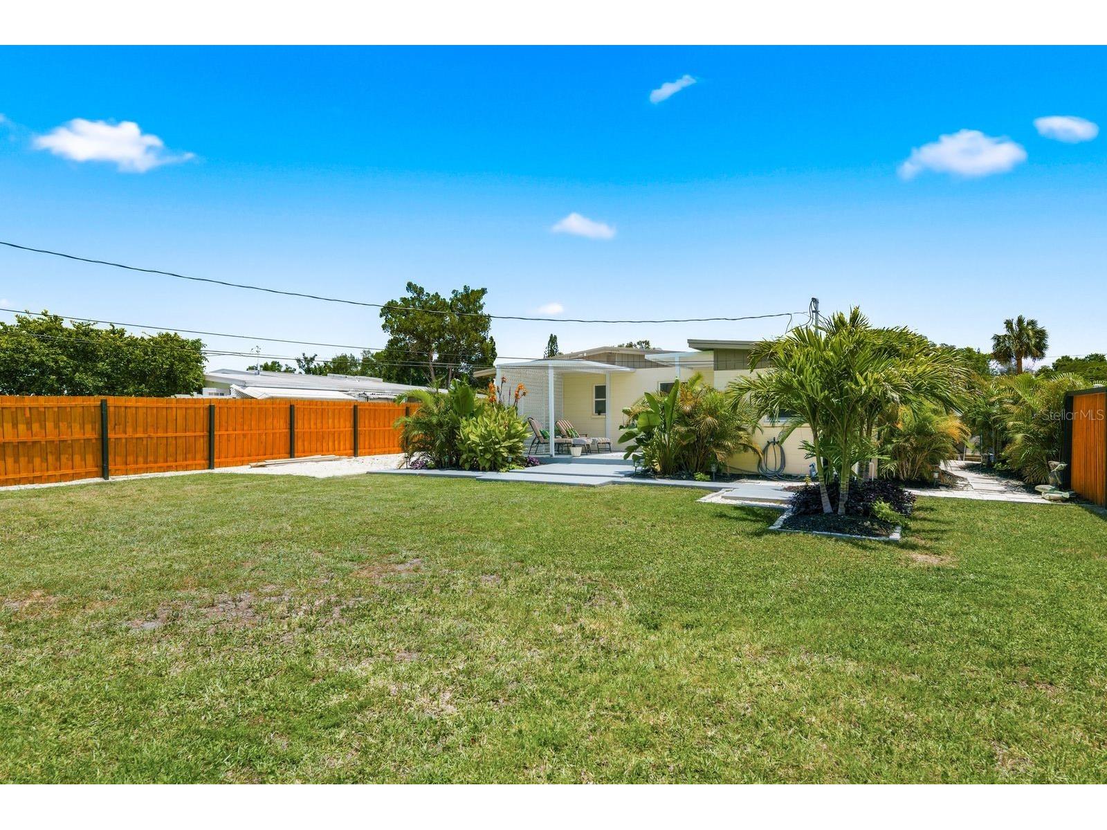 1111 61st Avenue N Saint Petersburg FL 33703 TB8517438 image38