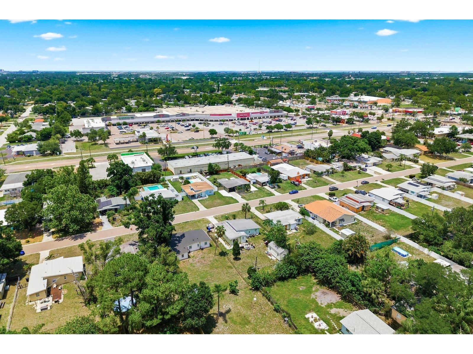 1111 61st Avenue N Saint Petersburg FL 33703 TB8517438 image51