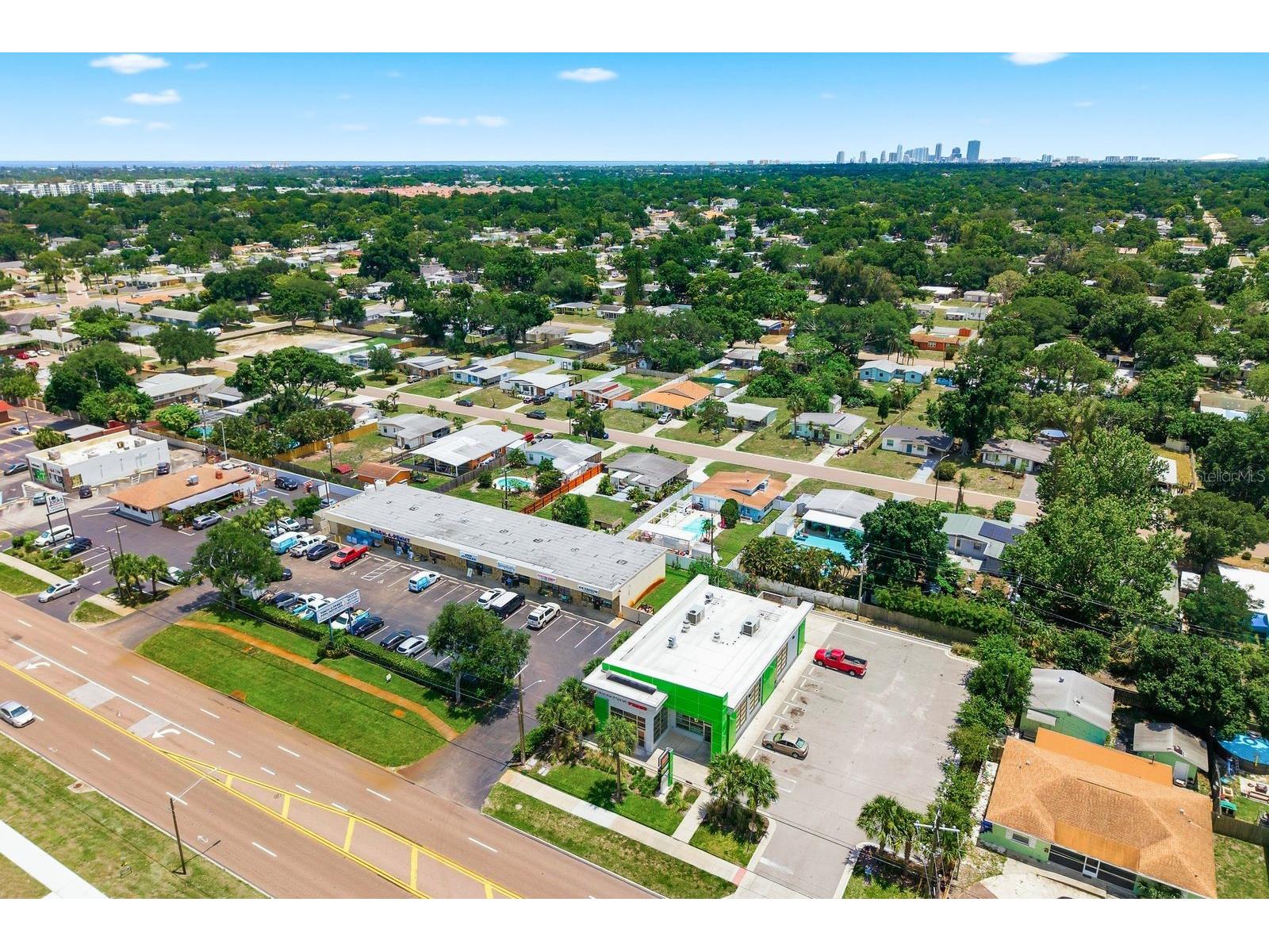 1111 61st Avenue N Saint Petersburg FL 33703 TB8517438 image52